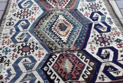 11-Kilim